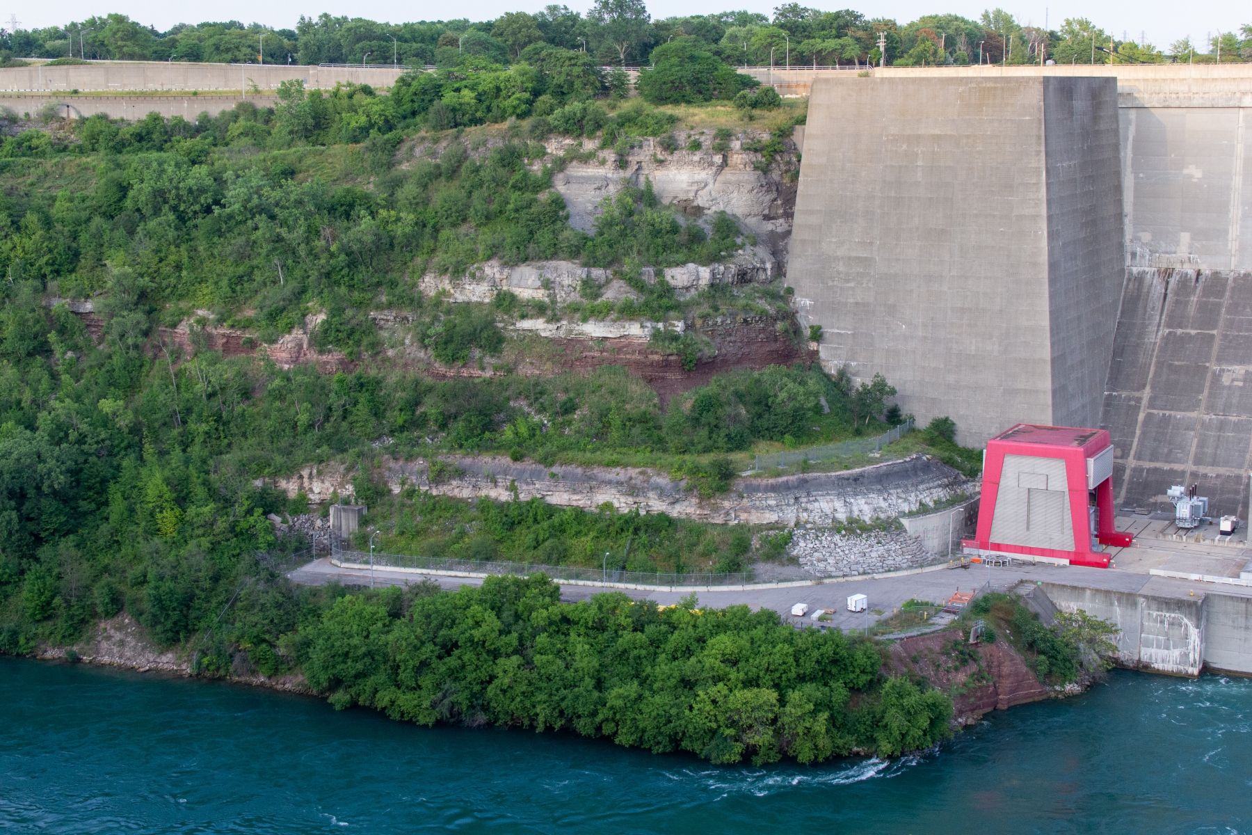 Niagara gorge walls